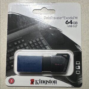 Kingston 64GB DataTraveler Exodia M/64GB USB 3.2 Flash Drive